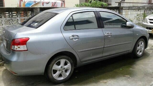 TOYOTA SOLUNA VIOS VVTi  1.5 MT ปี 51 รถบ้านสภาพดีสีสันบางเดิมทั้งคันพร้อมใช้งาน รถไม่เคยมีอุบัติเหตุเลยครับ ใช้งานน้อยมากครับ วิ่ง 8,000 กม. เครื่องแห้งแรงดี ภายในสวยครบ CD MP3 แอร์ พ.เพาเวอร์ ก.ไฟฟ้า เกียร์ธรรมดา ช่วงล่างแน่น ยางสภาพดี 4 เส้นประมาณ 8