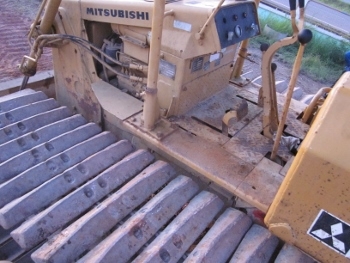 ขาย-รถแทรกเตอร์ ดันดิน MITSUBISHI: FA 50 รุ่นแทรคเหล็ก ตีนเป็ด กว้าง 70 ซม. พร้อมโรตารี่พรวนดินติดท้าย ยาว 2.6 เมตร ขาย-รถแทรกเตอร์ ดันดิน MITSUBISHI: FA 50 รุ่นแทรคเหล็ก ตีนเป็ด กว้าง 70 ซม. พร้อมโรตารี่พรวนดินติดท้าย ยาว 2.6 เมตร