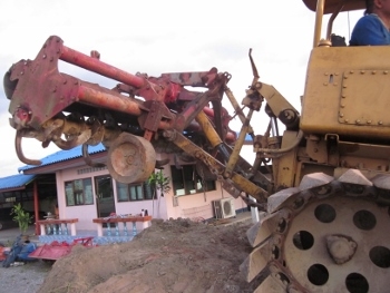 ขาย-รถแทรกเตอร์ ดันดิน MITSUBISHI: FA 50 รุ่นแทรคเหล็ก ตีนเป็ด กว้าง 70 ซม. พร้อมโรตารี่พรวนดินติดท้าย ยาว 2.6 เมตร ขาย-รถแทรกเตอร์ ดันดิน MITSUBISHI: FA 50 รุ่นแทรคเหล็ก ตีนเป็ด กว้าง 70 ซม. พร้อมโรตารี่พรวนดินติดท้าย ยาว 2.6 เมตร