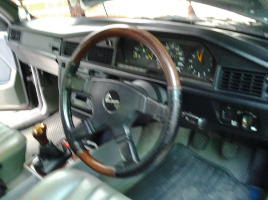 Benz 190E สีเทาดํา 2000c.c ปี 1992
