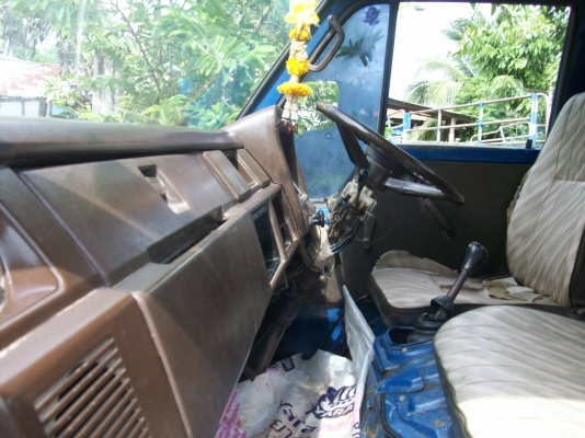 ขายรถพร้อมใช้งาน เครื่อง 115 แรง 3 ใบพัด F หน้า  หลัง ยาง8.25 ใหม่เรเดี้ยน