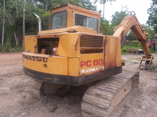 KOMATSU PC60-1