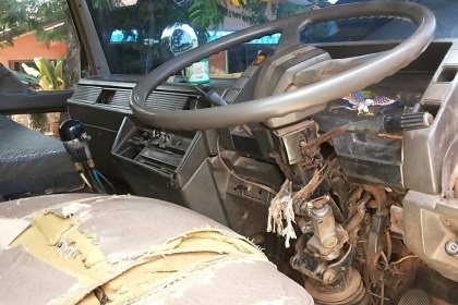 MITSUBISHI FUSO FN527 - 195 HP 6D16 MA สิบล้อดั๊มพ์ 2 เพลา กระบะดั๊มพ์เหล็ก 12 ตันฝาข้างเหล็กแผ่นเรียบดั๊มพ์หน้าพระลาน เครื่องแน่นแรงดีพร้อมติดตั้งเทอร์โบ หัวเก๋งตาเหลี่ยมสภาพดีภายในคอนโซลเรือนไมล์อยู่ครบ พวงมาลัยเพาเวอร์ ระบบเบรคทริ๊ปฟี้ ช่วงล่างคัชซีสวย