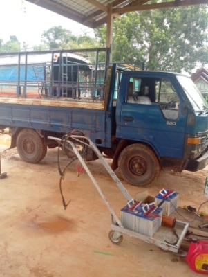 TOYOTA DYNA 90 แรง สี่ล้อบรรทุกสั้นพร้อมคอก