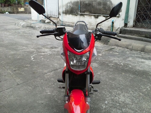 SONIC ปี46 ไมล์ขาว สีแดงดำ สตาร์ทมือ ล้อแม็คขาว เครื่องดี เอกสารครบ ชุดสีสดเครื่องเดิมทุกชิ้น ท้าให้มาลองขับค่ะ SONIC ปี46 ไมล์ขาว สีแดงดำ สตาร์ทมือ ล้อแม็คขาว เครื่องดี เอกสารครบ ชุดสีสดเครื่องเดิมทุกชิ้น ท้าให้มาลองขับค่ะ