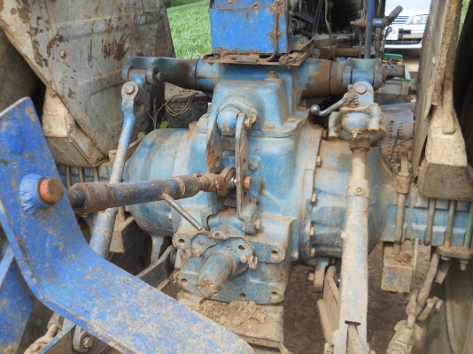 ขายรถไถฟอร์ด6600แท้พร้อมใช้งานเอกสารเล่มทะเบียน