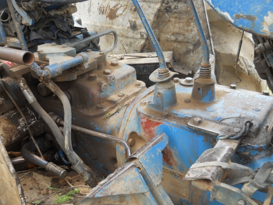 ขายรถไถฟอร์ด6600แท้พร้อมใช้งานเอกสารเล่มทะเบียน