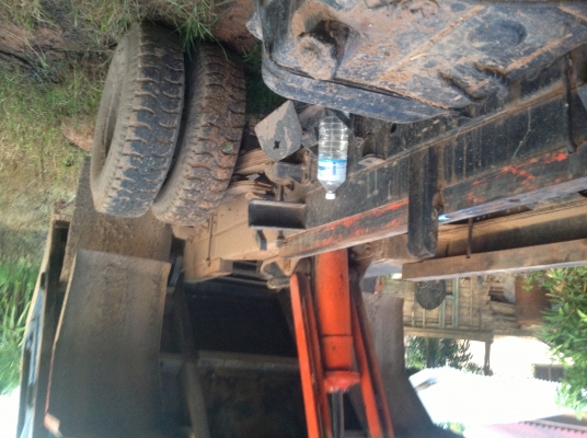 ขายอีซูซุหกล้อดั้มพ์  195 แรง เอกสารพ้รอมโอนราคาคุยกันได้อยากขาย