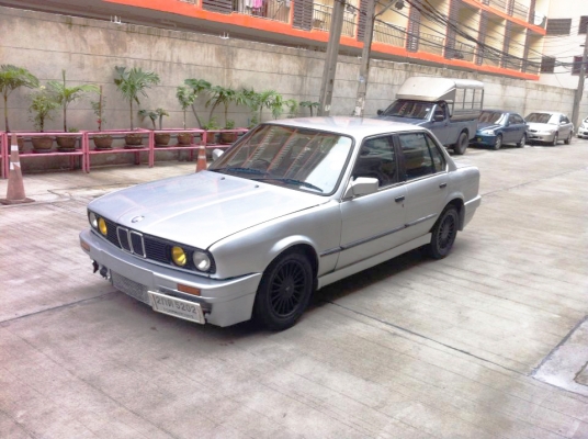 ขายE30 เครื่องSR20เทอรโบฝาแดง เกียรควิกชิฟ เฟืองท้ายskyline ดิสเบรกหน้า-หลัง สีสวย ภายในตัวนอก ของเพียบ