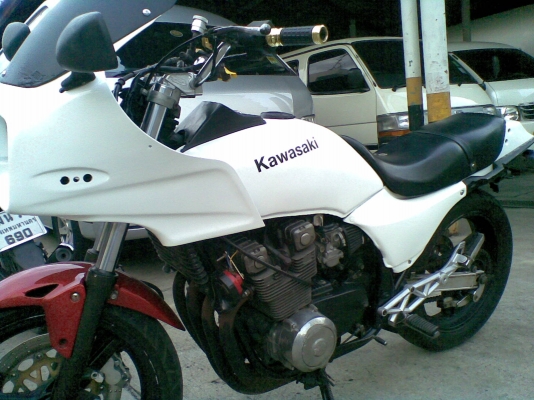 kawasaki GPZ400Fรถใช้งานปกติ kawasaki GPZ400Fรถใช้งานปกติ