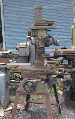 Sell> มิลลิ่งตั้งโต๊ะ พร้อมใช้งาน สภาพดีครับ ขาดแต่ฝาครอบหัว กำแพงแสน นครปฐม ครับ