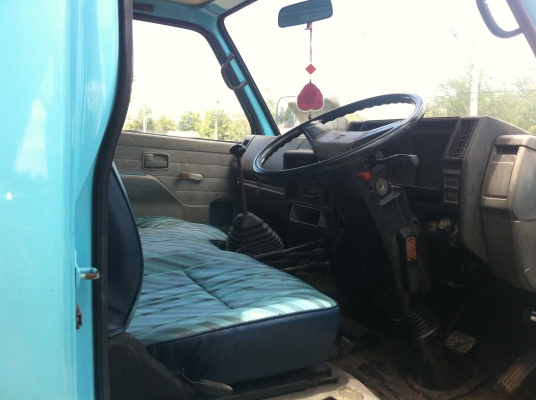 ขายหกล้อดั้ม NKR สภาพดี พร้อมใช้งาน ขายหกล้อดั้ม NKR สภาพดี พร้อมใช้งาน