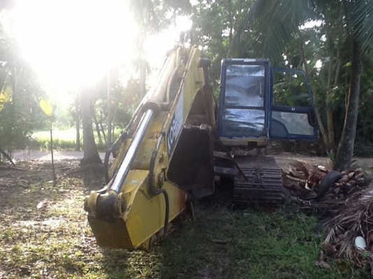 ขายด่วนรถแมคโฮ