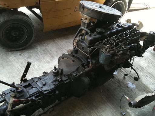 ขาย เครื่องยนต์ SD33 Turbo  พร้อมเกียร์  ยกลง สภาพสวยคับ