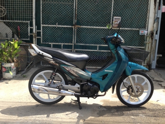 ขาย Wave 125 สีเขียว-ดำ ปี46 ล้อ Max เครื่องพร้อมใช้ 100\% ถูกๆลดได้ ทบ.โอน