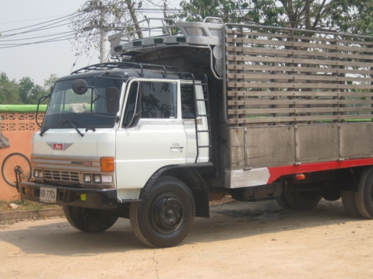 Hino GD (ยาง900เบรคทิปฟี่) เลิกกิจการขายทิ้ง คุณเฉลิม0836272571