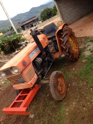 ขาย L2000 2 คัน พร้อมอุปกรณ์ ครับ ถูกๆ