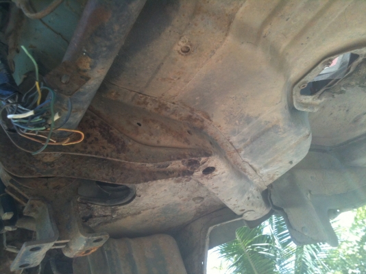 หัวเก๋ง. Isuzu. Npr. 120