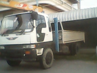 ขาย6ล้อ HINO ติดเฮียบ ยูนิค 3ตัน ยาว7เมตร สภาพสวยพร้อมใช้ ติดต่อได้ที่คุณ อ๊อฟ พิจิตร 086-737-9991