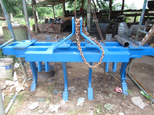 ขายด่วนริปเปอร์4ขาพร้อมใช้สำหรับผ่าร่องอ้อย(หน้าใช้มากๆครับตัวขาเหล็กหนามากมาก)