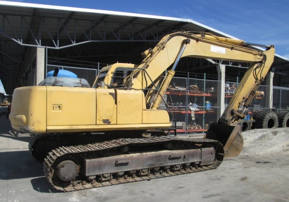 รถแบคโฮ Komatsu  PC230LC เครื่องจักรมือสองในประเทศ สภาพพร้อมใช้งาน เอกสารพร้อมโอน