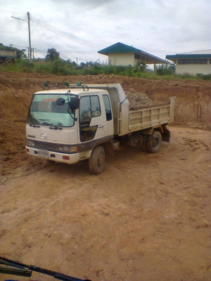 ขายและให้เช่า รถแบ็คโฮ รถดั้ม 5 คิว