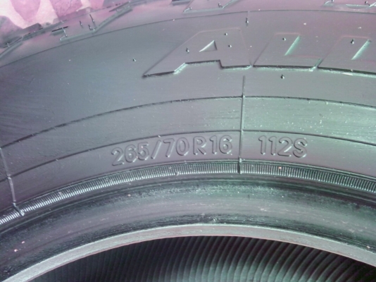 ขายยาง nitto all terrain 265-70-16 ปี 08 4เส้น 2000 ขายยาง nitto all terrain 265-70-16 ปี 08 4เส้น 2000