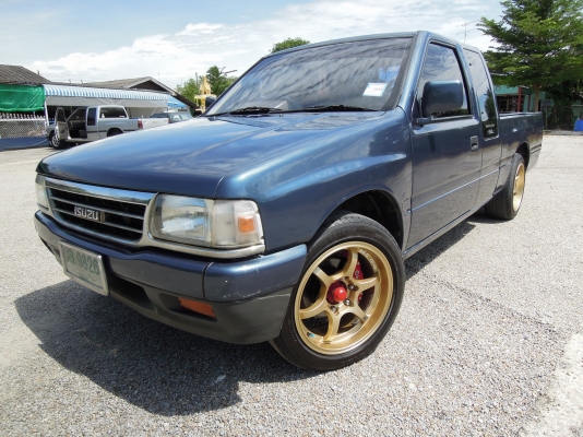 แปะยิ้มงามๆ หน้าเดิม พ.พาวเวอร์ พร้อมเครื่องเสียง รถไม่มีผุ ราคา198,000