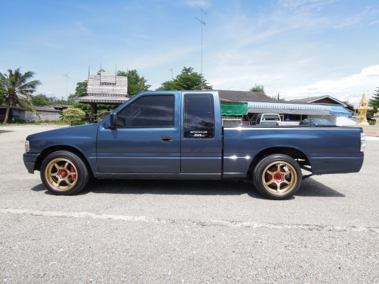 แปะยิ้มงามๆ หน้าเดิม พ.พาวเวอร์ พร้อมเครื่องเสียง รถไม่มีผุ ราคา198,000