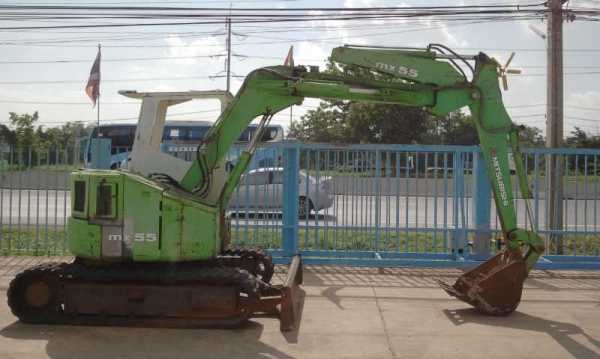รถแบคโฮ MITSUBISHI MX55 5.5Ton