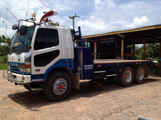 ขายรถ10 ล้อ MITSUBISHI  2 เพลา  ท้ายลาด บรรทุกรถแม็คโคร