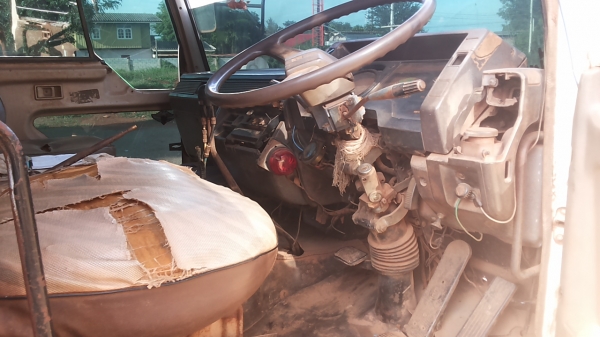 ขาย10ล้อ2พลาดั๊ม "ไอ้หลงสายฟ้า 195" MITSU FN527M-A เครื่อง6D16 195HP เครื่องเดิมๆ แรงดี ไม่หลวม เกียร์ 10สปีด ช่วงล่างแน่นคัสซีดีสวยไม่ผุไม่ดาม กระบะดั๊มเหล็กKAC สภาพดี พื้นดีข้างดีมีผุนิดหน่อย เบรคเล็ก สาแหรกตรง ยางสวย10เส้น หัวสวยบางภายในคอนโซ