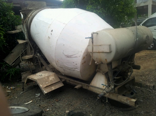 ลูกโม่ 2.5 คิวสภาพดีมาก ไม่มีผุ เกรียวหนาไม่ผุ ไม่มีปูนติดในโม่