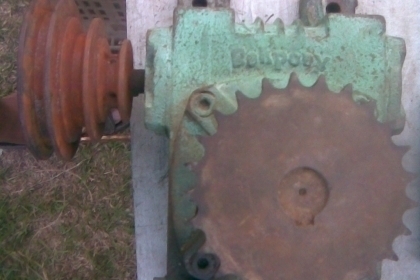 ตัวทดรอบ 40/1สภาพใช้งานปกติครับเป็นขนาดทดรอบ 40 รอบต่อ 1รอบครับสวยๆครับราคานี้คุ้มครับ