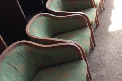 เก้าอี้ไม้สักทำจากไม้สักครับสภาพพร้อมใช้งานครับสวยๆครับงานเก่าครับไม้ดีครับ เก้าอี้ไม้สักทำจากไม้สักครับสภาพพร้อมใช้งานครับสวยๆครับงานเก่าครับไม้ดีครับ