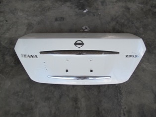 ขายไฟหน้า ฝาท้าย  ประตู กันชนหลัง แก้ม นิสสัน เทียน่า