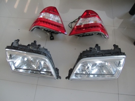 ขายไฟหน้า ไฟท้าย เบ้น C220 ของแต่งขายไม่แพง