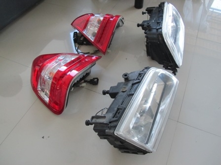 ขายไฟหน้า ไฟท้าย เบ้น C220 ของแต่งขายไม่แพง