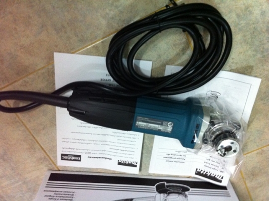 ขายลูกหมู MAKITA ของใหม่ แท้100\% ราคาส่ง 1800 เท่านั้น