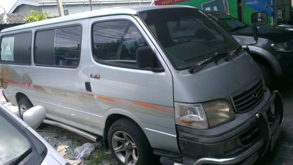 ขายรถตู้โตโยต้า หัวจรวด ปี2544
