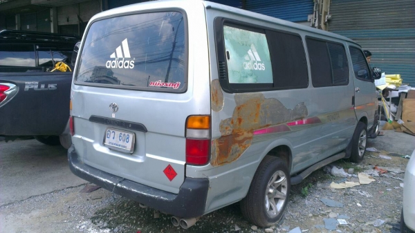 ขายรถตู้โตโยต้า หัวจรวด ปี2544