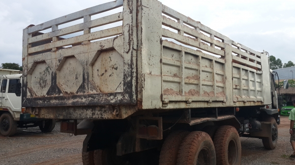 ขายดาวน์ไอ้หลง10สปีดสองเพลาดั้ม 195แรงโทร0811838154 0843923995