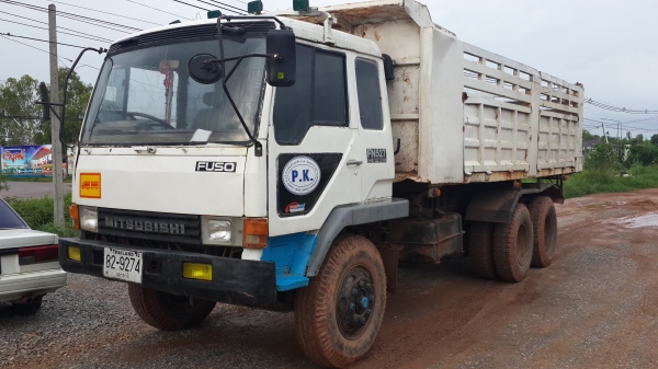 ขายดาวน์ไอ้หลง10สปีดสองเพลาดั้ม 195แรงโทร0811838154 0843923995