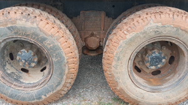 ขายดาวน์ไอ้หลง10สปีดสองเพลาดั้ม 195แรงโทร0811838154 0843923995