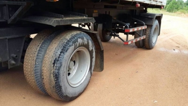 ขายหางพ่วง สามมิต. ปี 56 สนใจติดต่อ 081 - 6079515 ขายหางพ่วง สามมิต. ปี 56 สนใจติดต่อ 081 - 6079515