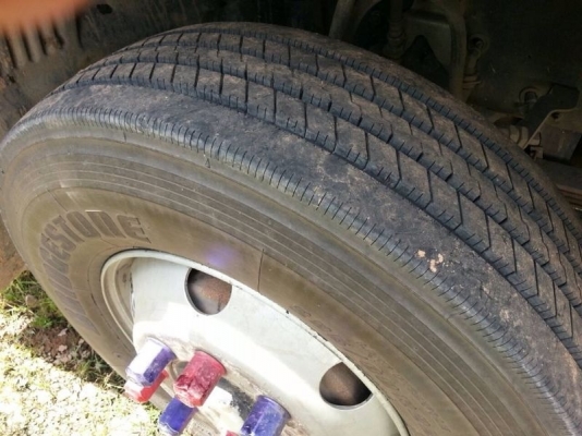 รถฮีโน่ 10 ล้อดั้ม 380 แรงม้า ปี 55 ( รถวิ่ง 13x,xxx กม. ) ( ขายแม่ลูก ) สนใจติดต่อ 081 - 6079515 รถฮีโน่ 10 ล้อดั้ม 380 แรงม้า ปี 55 ( รถวิ่ง 13x,xxx กม. ) ( ขายแม่ลูก ) สนใจติดต่อ 081 - 6079515