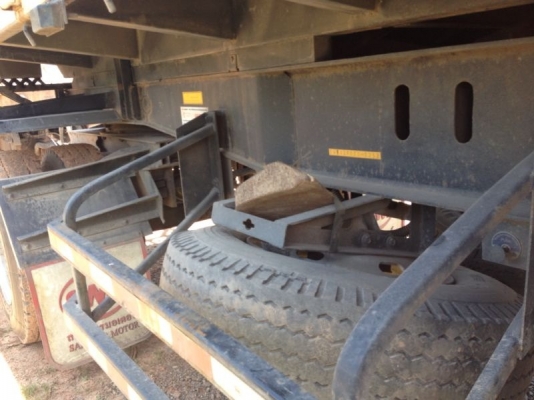 รถฮีโน่ 10 ล้อดั้ม 380 แรงม้า ปี 55 ( รถวิ่ง 13x,xxx กม. ) ( ขายแม่ลูก ) สนใจติดต่อ 081 - 6079515 รถฮีโน่ 10 ล้อดั้ม 380 แรงม้า ปี 55 ( รถวิ่ง 13x,xxx กม. ) ( ขายแม่ลูก ) สนใจติดต่อ 081 - 6079515