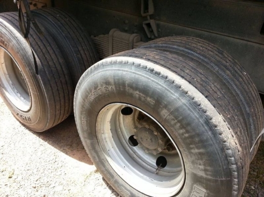 รถฮีโน่ 10 ล้อดั้ม 380 แรงม้า ปี 55 ( รถวิ่ง 13x,xxx กม. ) ( ขายแม่ลูก ) สนใจติดต่อ 081 - 6079515 รถฮีโน่ 10 ล้อดั้ม 380 แรงม้า ปี 55 ( รถวิ่ง 13x,xxx กม. ) ( ขายแม่ลูก ) สนใจติดต่อ 081 - 6079515