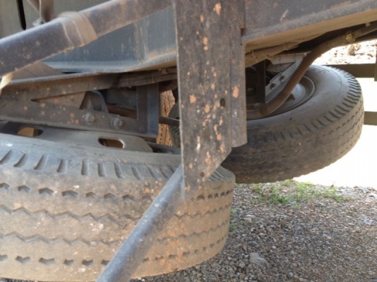 รถฮีโน่ 10 ล้อดั้ม 380 แรงม้า ปี 55 ( รถวิ่ง 13x,xxx กม. ) ( ขายแม่ลูก ) สนใจติดต่อ 081 - 6079515 รถฮีโน่ 10 ล้อดั้ม 380 แรงม้า ปี 55 ( รถวิ่ง 13x,xxx กม. ) ( ขายแม่ลูก ) สนใจติดต่อ 081 - 6079515