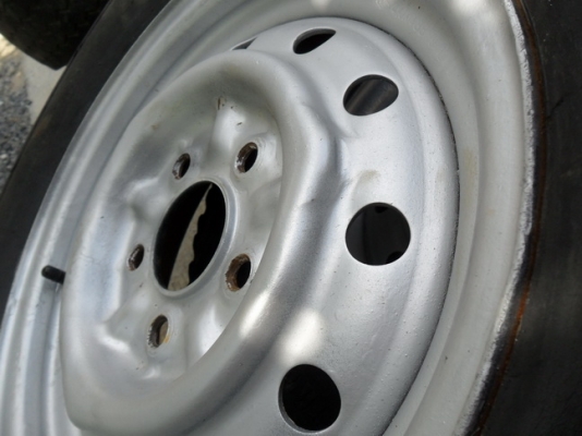 ขายล้อ TOYOTA แบบมียักไว้ใส่ฝาตบ 4 ล้อ